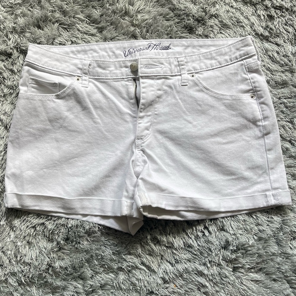 Women’s Target ‘Universal Thread’ white size 10 shorts